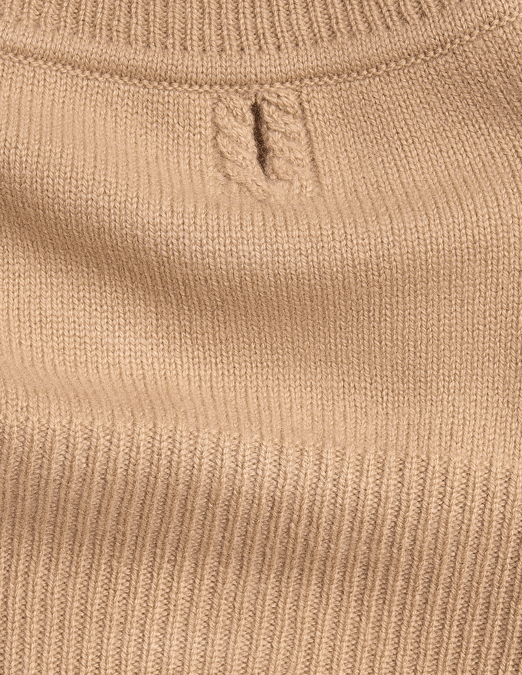 Camisola The Bonny — detalhe da malha em caxemira