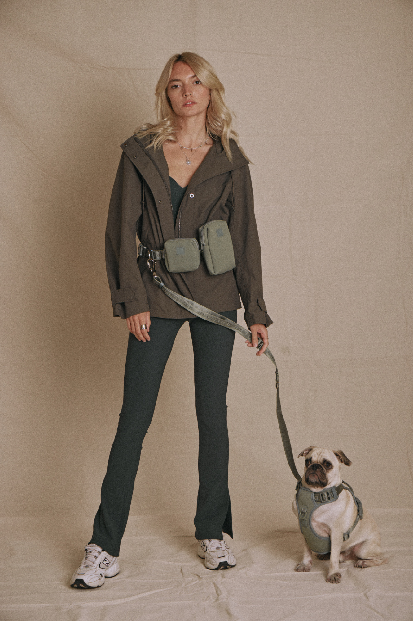 Trela GO! With Ease Hands Free Leash premium da Maxbone em verde sálvia — vista lateral (28)